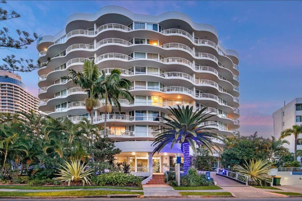 Surfers/Broadbeach Pool View. Free Parking & Wifi Gold Coast Bagian luar foto