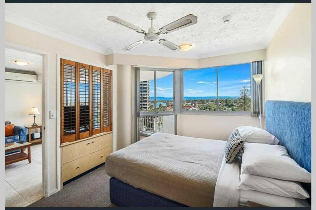 Surfers/Broadbeach Pool View. Free Parking & Wifi Gold Coast Bagian luar foto